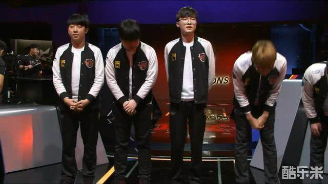 作战中寻求 作战中寻求